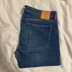 Women's Jeans - size 28